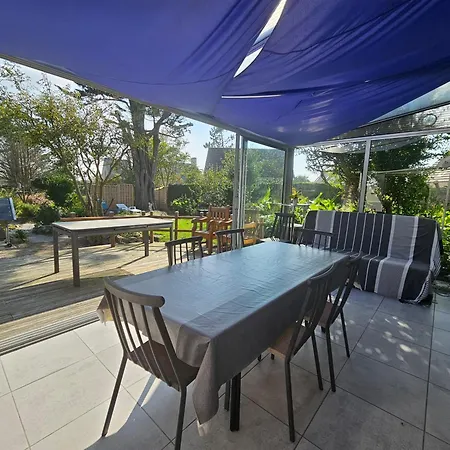 La Maison Du Soleil Couchant - Avec Jardin - à 250 M De La - Véranda *